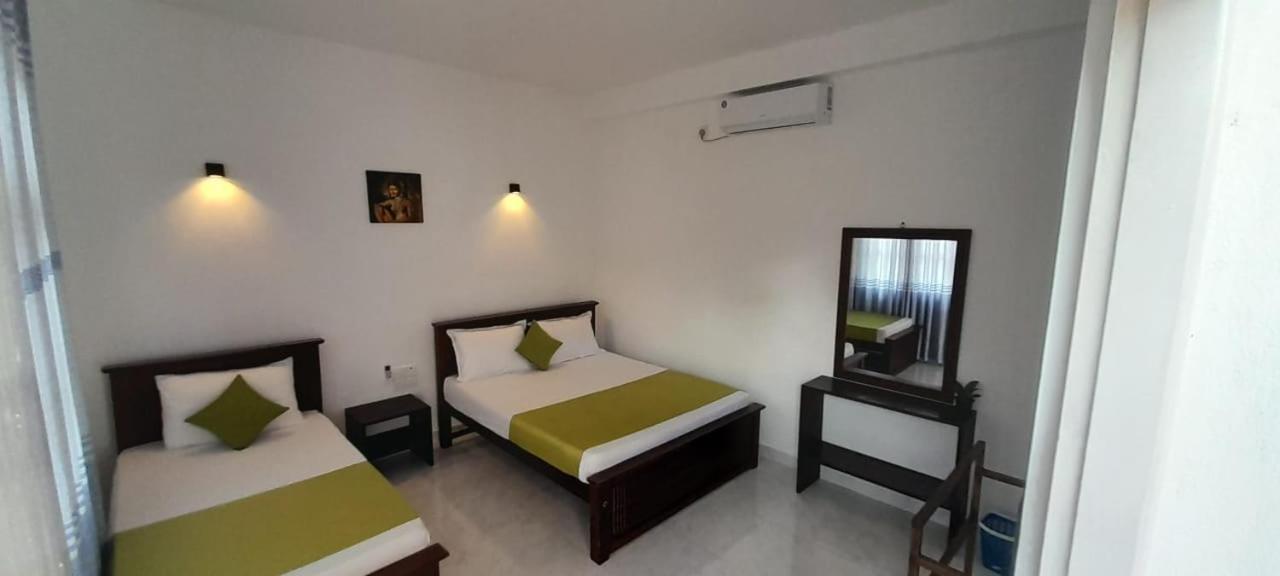 Lake Edge Resort Anuradhapura Zewnętrze zdjęcie