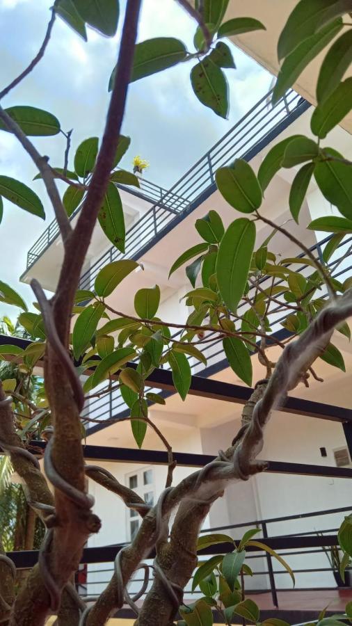 Lake Edge Resort Anuradhapura Zewnętrze zdjęcie