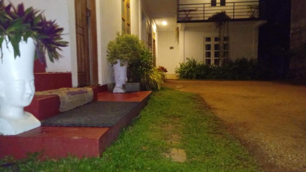 Lake Edge Resort Anuradhapura Zewnętrze zdjęcie