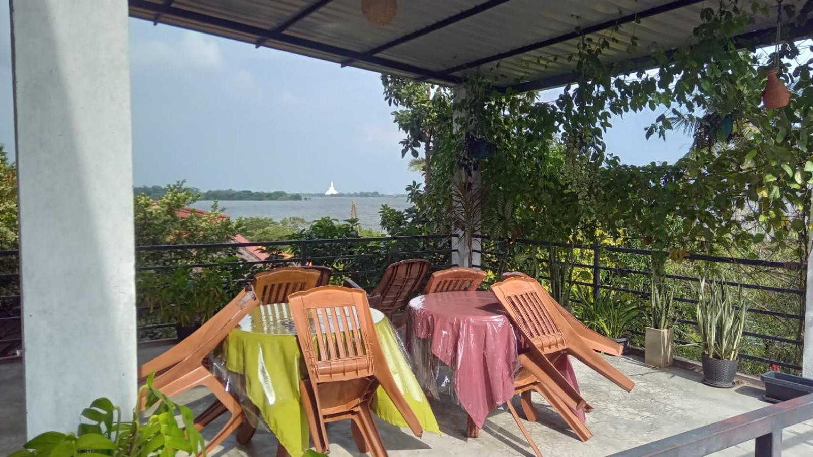 Lake Edge Resort Anuradhapura Zewnętrze zdjęcie