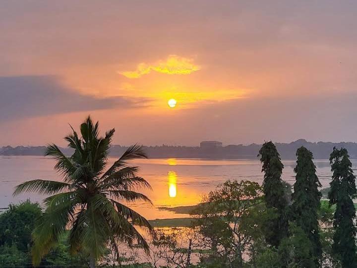 Lake Edge Resort Anuradhapura Zewnętrze zdjęcie