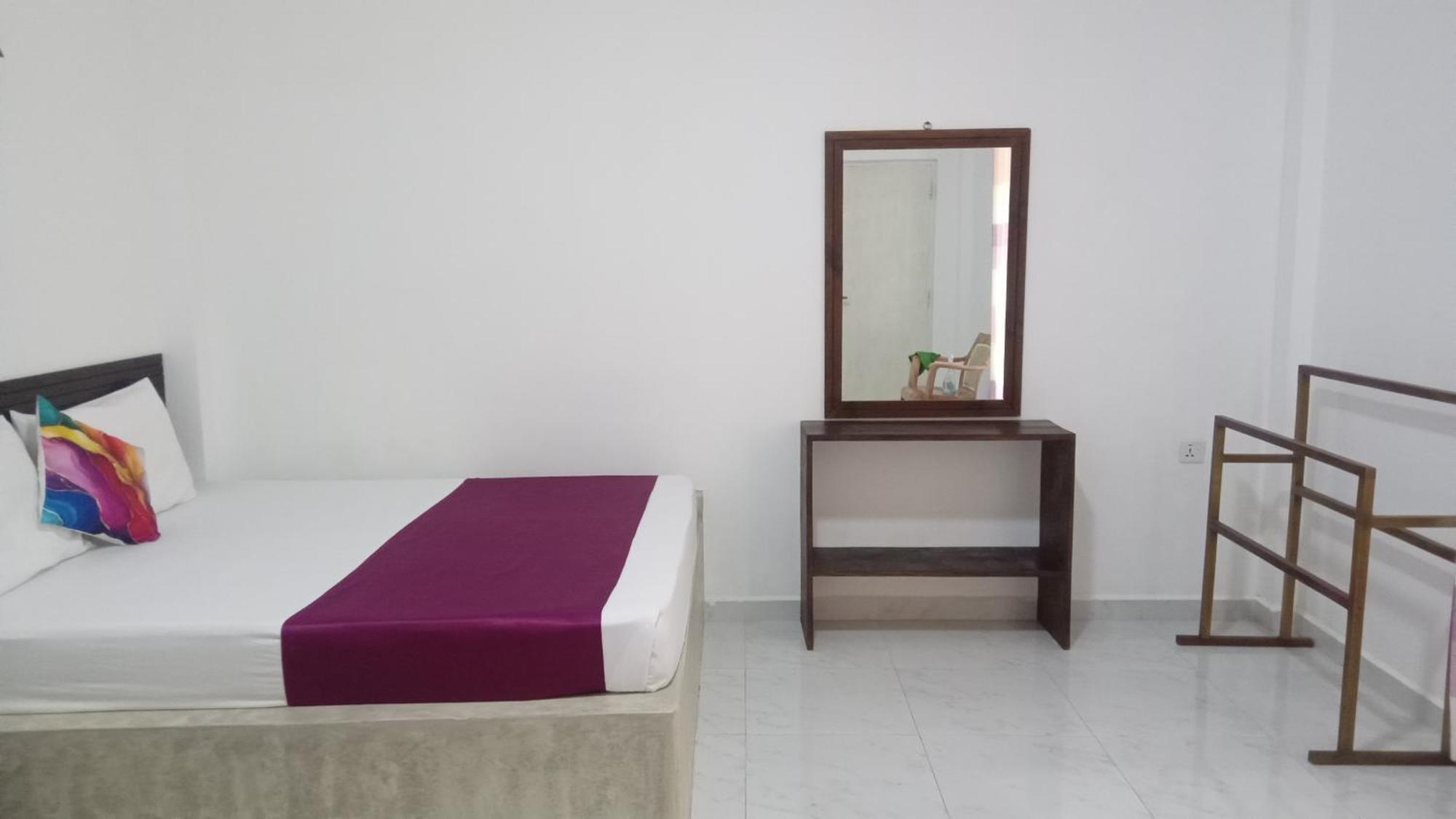 Lake Edge Resort Anuradhapura Pokój zdjęcie